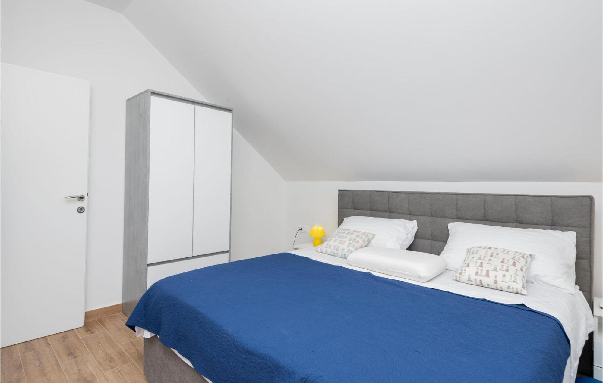 Nice Apartment In Podaca With Wi-Fi Экстерьер фото